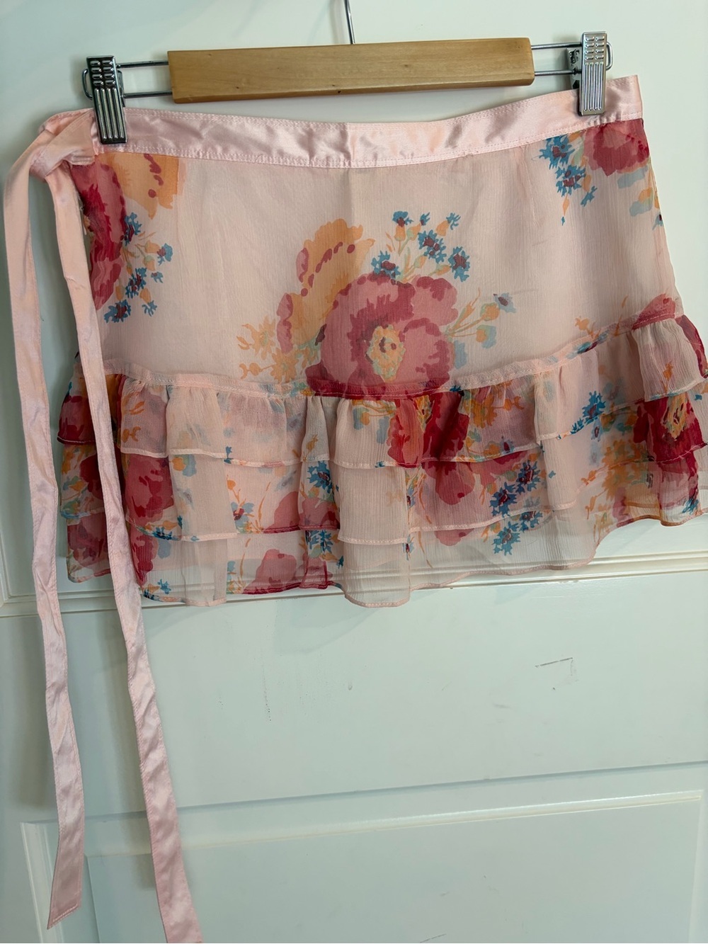 Hollister Y2K Fairycore Pink Floral Ruffle Silk Wrap Mini Skirt Size 3
